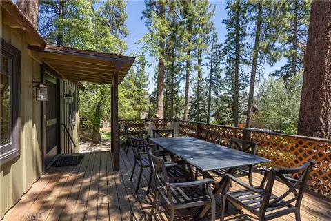 Exterior - 40153 Lakeview Dr, Big Bear Lake, CA 92315 photo 7 of 7