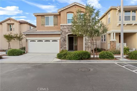 28434 Sunflower St, Highland, CA 92346