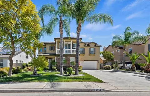 8234 Lavender Ln, Riverside, CA 92508