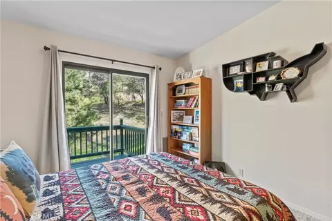 Bedroom - 29278 Pine Dr, Cedar Glen, CA 92321 photo 4 of 6