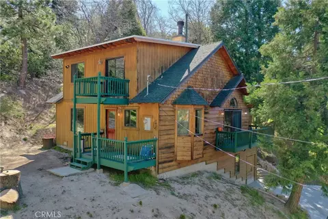 Exterior - 29278 Pine Dr, Cedar Glen, CA 92321 photo 5 of 7