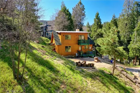 Exterior - 29278 Pine Dr, Cedar Glen, CA 92321 photo 2 of 7