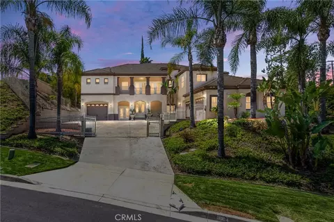 652 Fairway Dr, Redlands, CA 92373