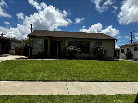 708 W 137th St, Gardena, CA 90247