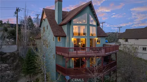 26715 Modoc Ln, Lake Arrowhead, CA 92352