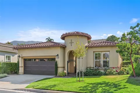 9169 Wooded Hill Dr, Corona, CA 92883