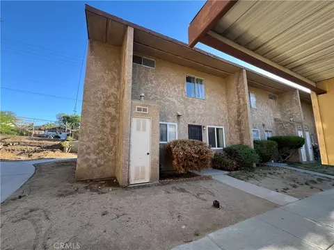 14299 La Paz Dr #40, Victorville, CA 92395