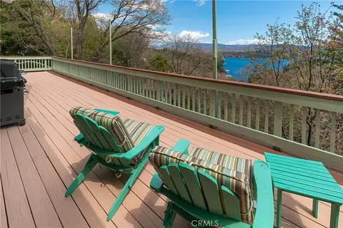 1003 Nadelhorn Dr, Lake Arrowhead, CA 92352