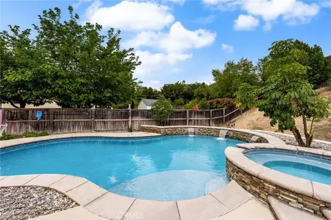 25149 Dogwood Ct, Corona, CA 92883