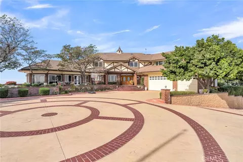 7340 Live Oak Dr, Jurupa Valley, CA 92509