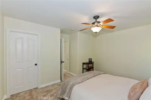 Bedroom - 28589 Shenandoah Dr, Lake Arrowhead, CA 92352 photo 7 of 7