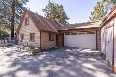 817 E Mountain View Blvd, Big Bear City, CA 92314