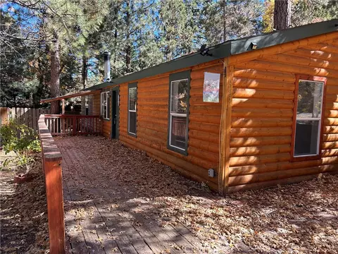 443 Holmes Ln, Sugarloaf, CA 92386