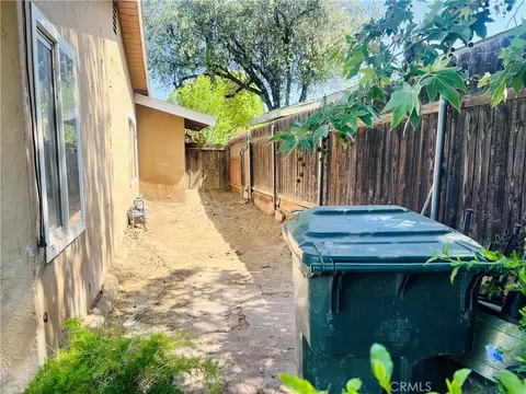 122 E Pioneer Ave, Redlands, CA 92374 photo 7