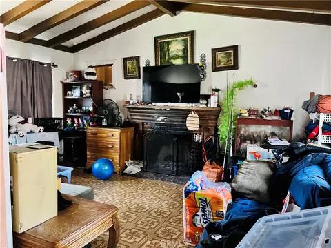 122 E Pioneer Ave, Redlands, CA 92374 photo 4