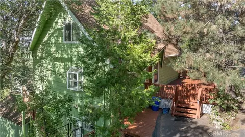 1268 Aleutian Dr, Lake Arrowhead, CA 92352