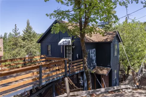 33310 Conway Dr, Running Springs, CA 92308
