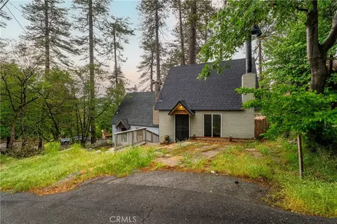 423 Forest Ln, Crestline, CA 92325