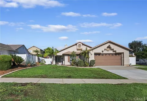 2440 Marigold Way, Corona, CA 92881