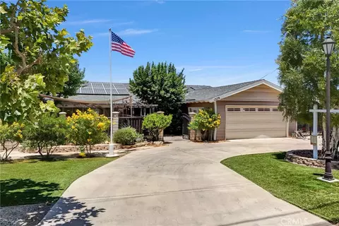 1379 5th St, Norco, CA 92860