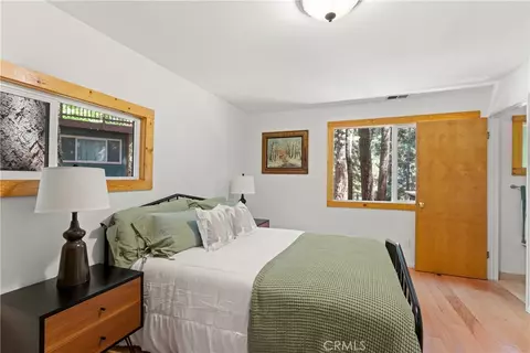 Bedroom - 27917 Squirrel Ln, Lake Arrowhead, CA 92352 photo 1 of 3