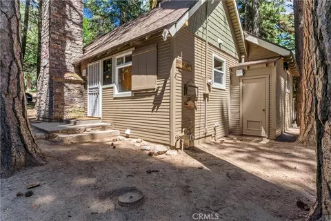 Exterior - 27917 Squirrel Ln, Lake Arrowhead, CA 92352 photo 10 of 10