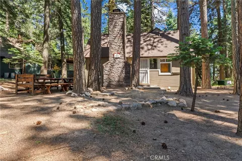 Exterior - 27917 Squirrel Ln, Lake Arrowhead, CA 92352 photo 9 of 10