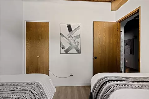 Bedroom - 350 S Fairway Dr, Lake Arrowhead, CA 92352 photo 7 of 9