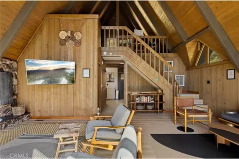 350 S Fairway Dr, Lake Arrowhead, CA 92352
