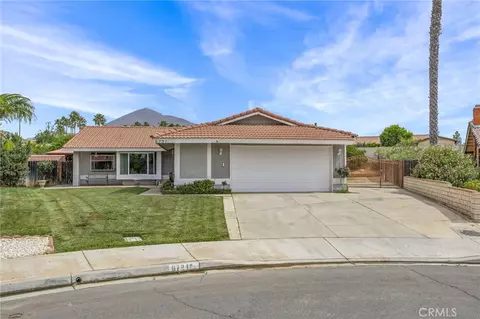 6721 Zuma Pl, Riverside, CA 92509