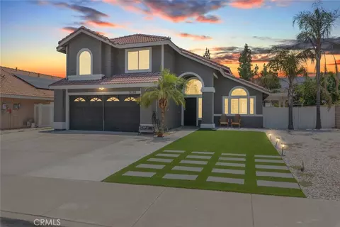 15135 Knollwood St, Lake Elsinore, CA 92530