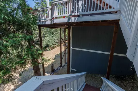 Exterior - 28575 Manitoba Dr, Lake Arrowhead, CA 92352 photo 18 of 26