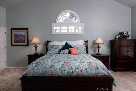 Bedroom - 28575 Manitoba Dr, Lake Arrowhead, CA 92352 photo 1 of 3