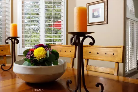 Dining - 28575 Manitoba Dr, Lake Arrowhead, CA 92352 photo 2 of 2