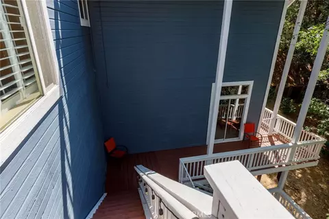 Exterior - 28575 Manitoba Dr, Lake Arrowhead, CA 92352 photo 10 of 26