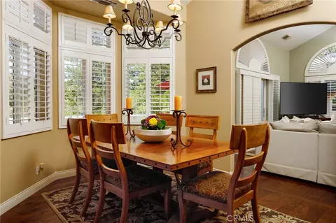 Dining - 28575 Manitoba Dr, Lake Arrowhead, CA 92352 photo 1 of 2