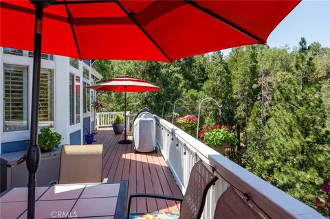 Exterior - 28575 Manitoba Dr, Lake Arrowhead, CA 92352 photo 12 of 26
