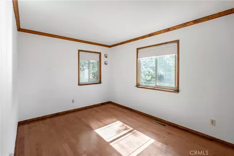 Bedroom - 28992 Banff Dr, Lake Arrowhead, CA 92352 photo 2 of 3