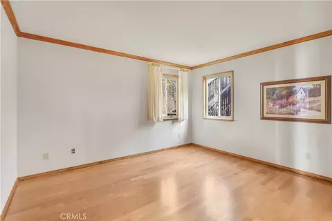 Bedroom - 28992 Banff Dr, Lake Arrowhead, CA 92352 photo 1 of 3