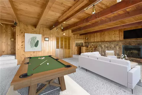 Living - 28992 Banff Dr, Lake Arrowhead, CA 92352 photo 6 of 7