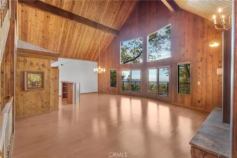 Living - 28992 Banff Dr, Lake Arrowhead, CA 92352 photo 2 of 7