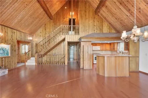 Living - 28992 Banff Dr, Lake Arrowhead, CA 92352 photo 3 of 7