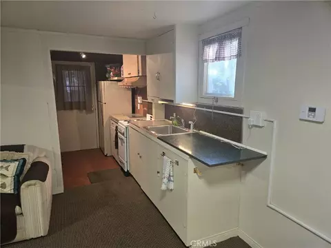 Kitchen - 25035 Moon Dr, Crestline, CA 92325 photo 1 of 1