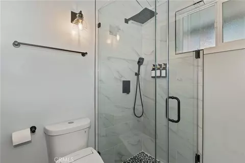 Bath - 580 Lucerne Dr, Big Bear Lake, CA 92315 photo 3 of 3