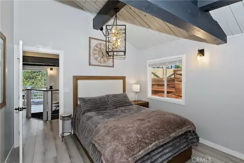 Bedroom - 580 Lucerne Dr, Big Bear Lake, CA 92315 photo 2 of 4