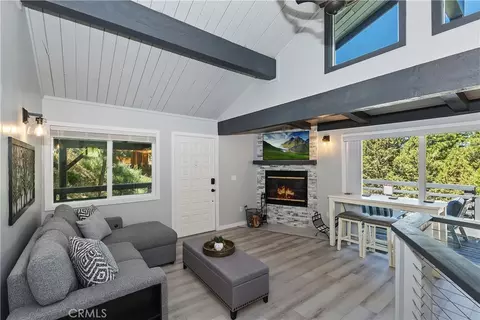 Living - 580 Lucerne Dr, Big Bear Lake, CA 92315 photo 1 of 5