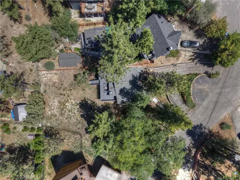 View/Area - 580 Lucerne Dr, Big Bear Lake, CA 92315 photo 1 of 3