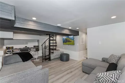 Living - 580 Lucerne Dr, Big Bear Lake, CA 92315 photo 3 of 5