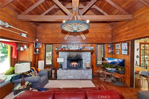 Living - 714 Blue Jay Canyon Rd, Blue Jay, CA 92317 photo 1 of 4