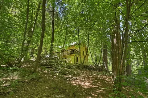 Exterior - 714 Blue Jay Canyon Rd, Blue Jay, CA 92317 photo 4 of 5